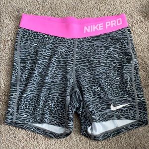 Printed grey and pink Nike pro spandex